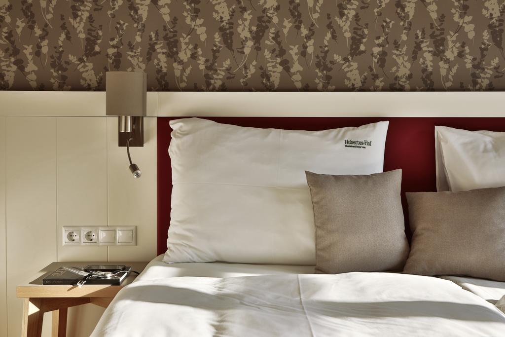 Hubertus Hof Landhotel Balatonfenyves Room photo