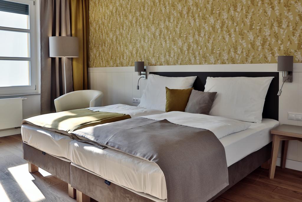 Hubertus Hof Landhotel Balatonfenyves Room photo